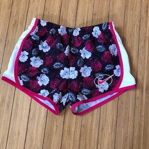 Nike Girl’s Floral Athletic Shorts size M